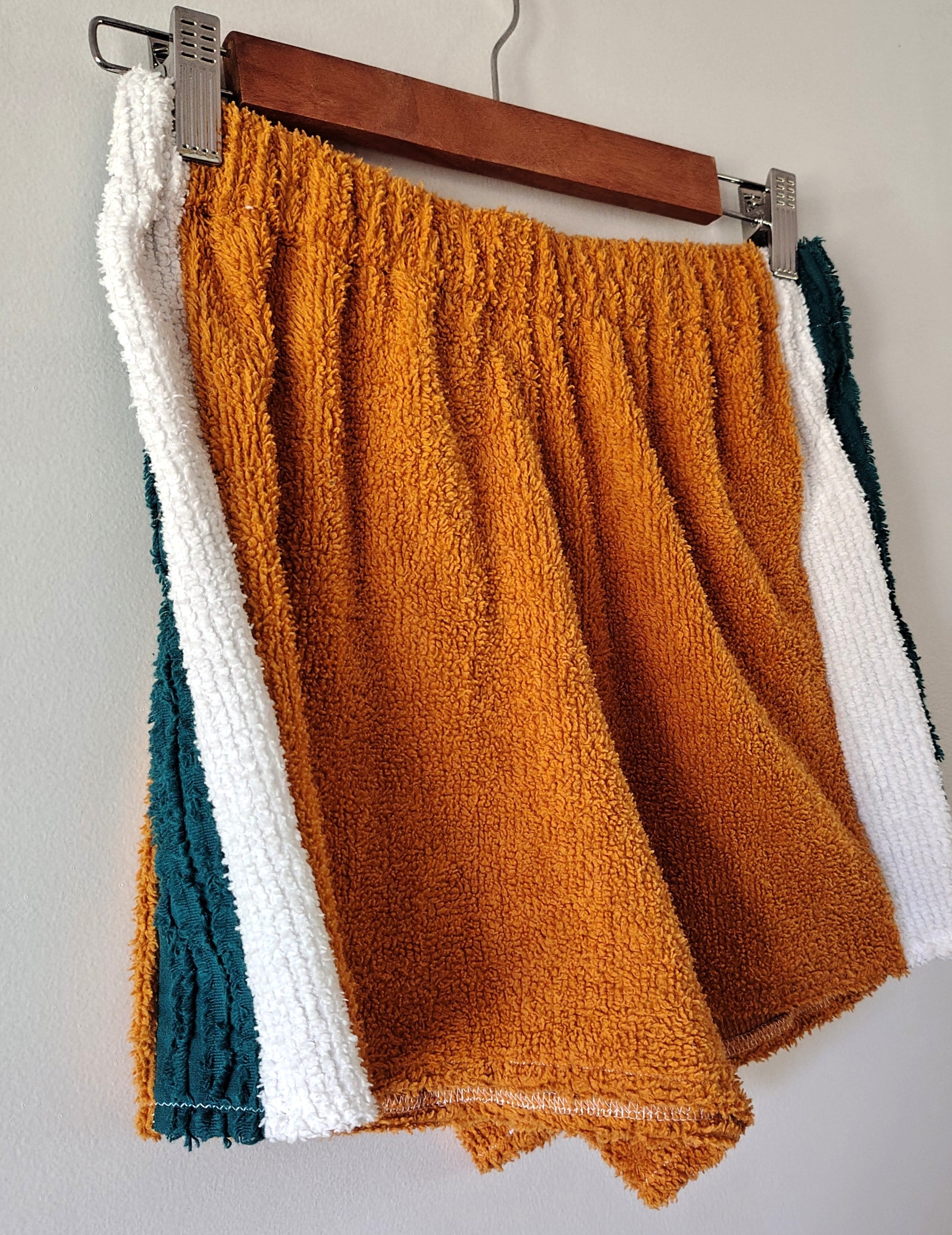 70's Dizzy Girl Shorts