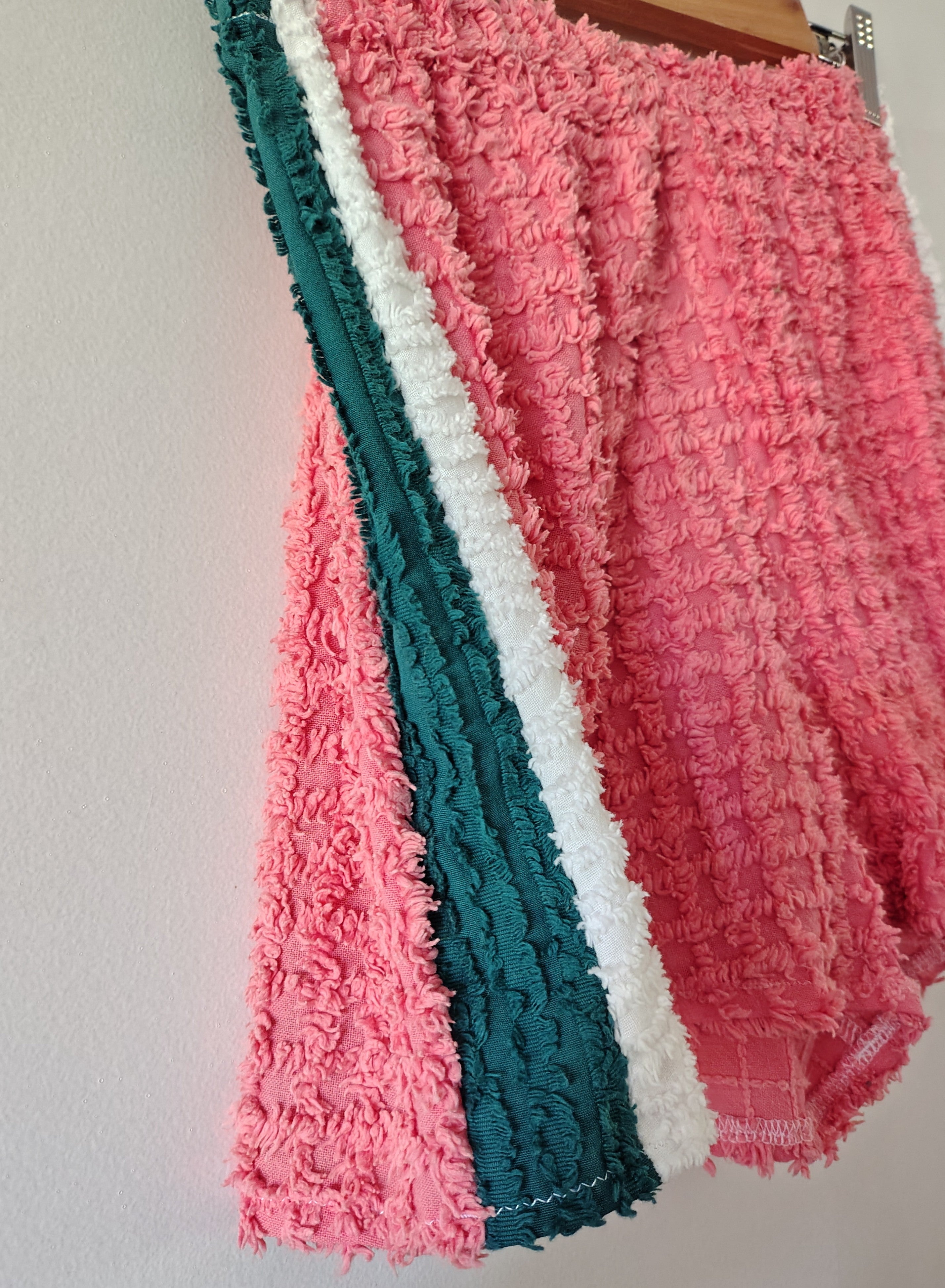 70's Dizzy Girl Shorts