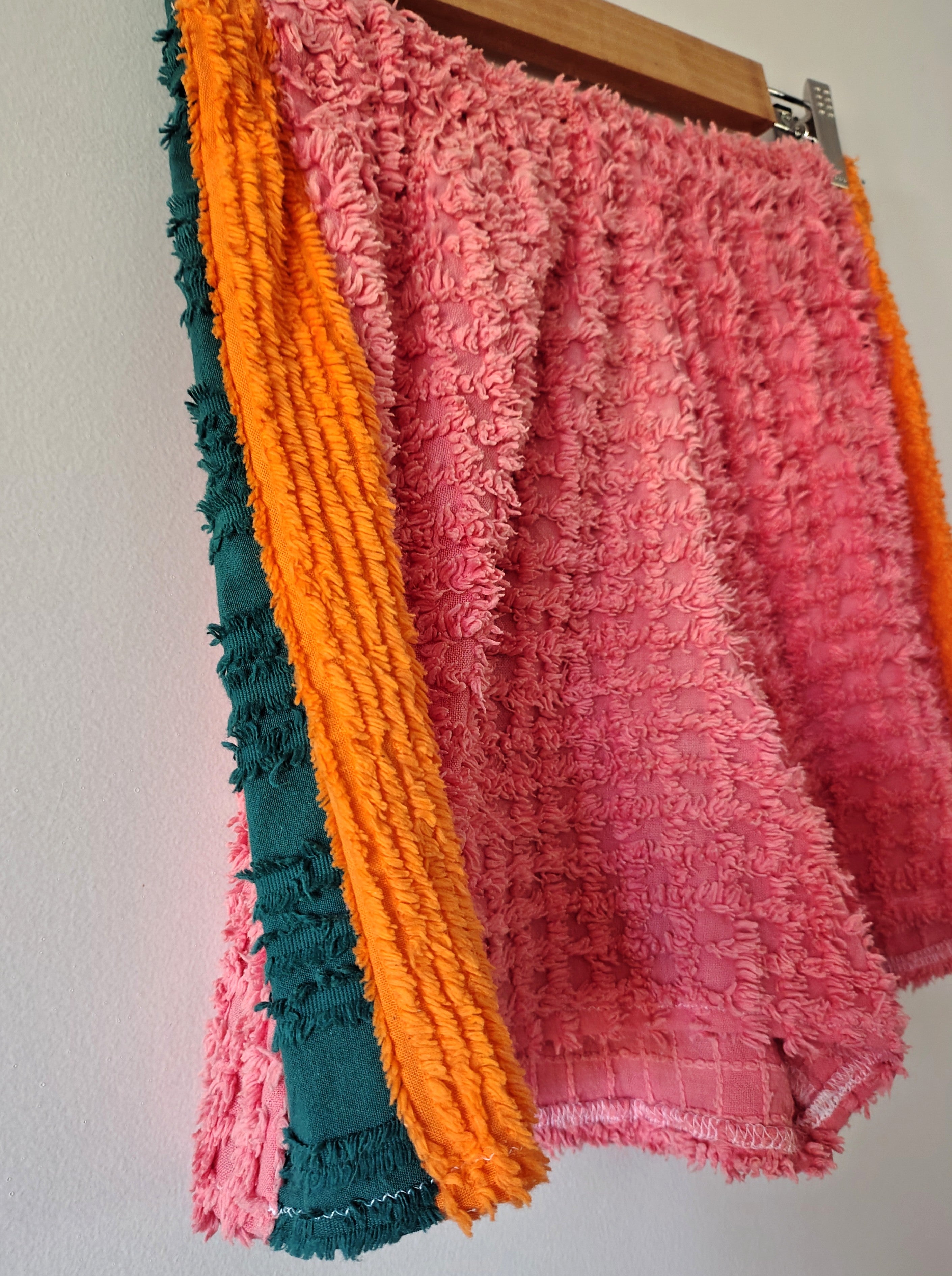 70's Dizzy Girl Shorts